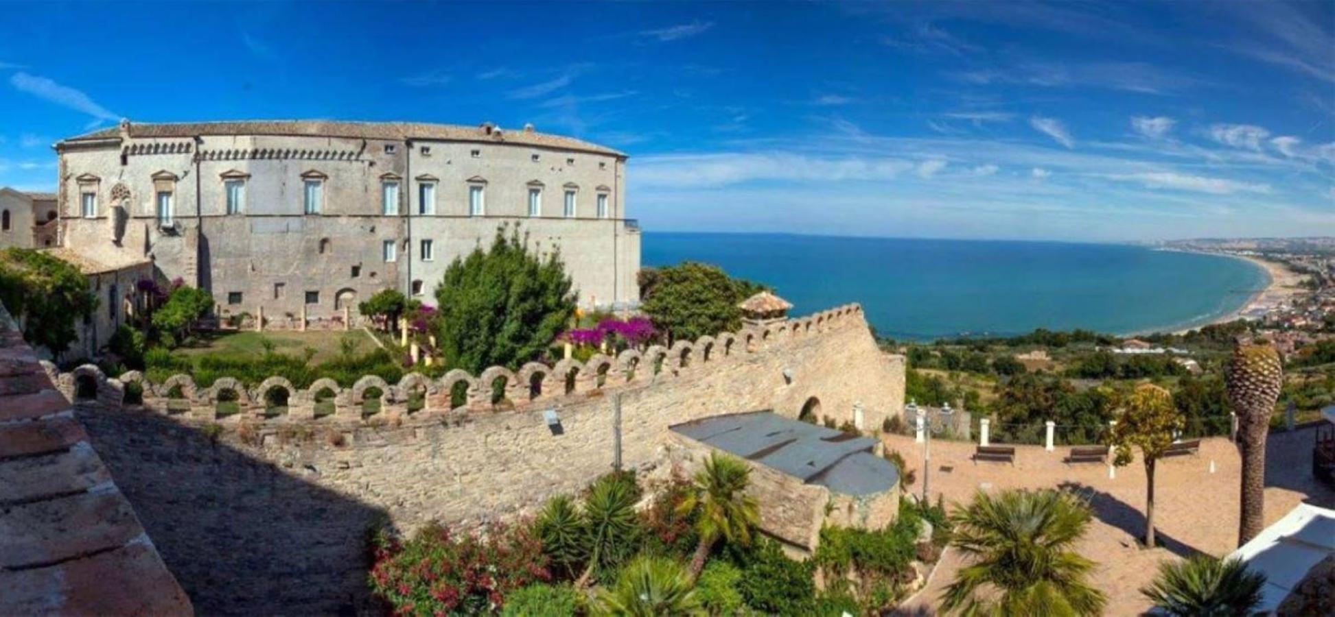 Vasto Aparthotel Exterior photo